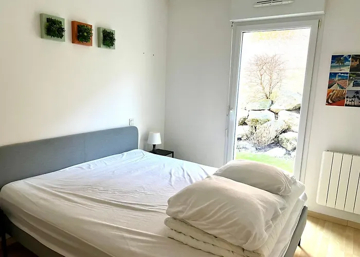 Villa Louise - Appartement Spacieux Proche Digue Avec Jardin