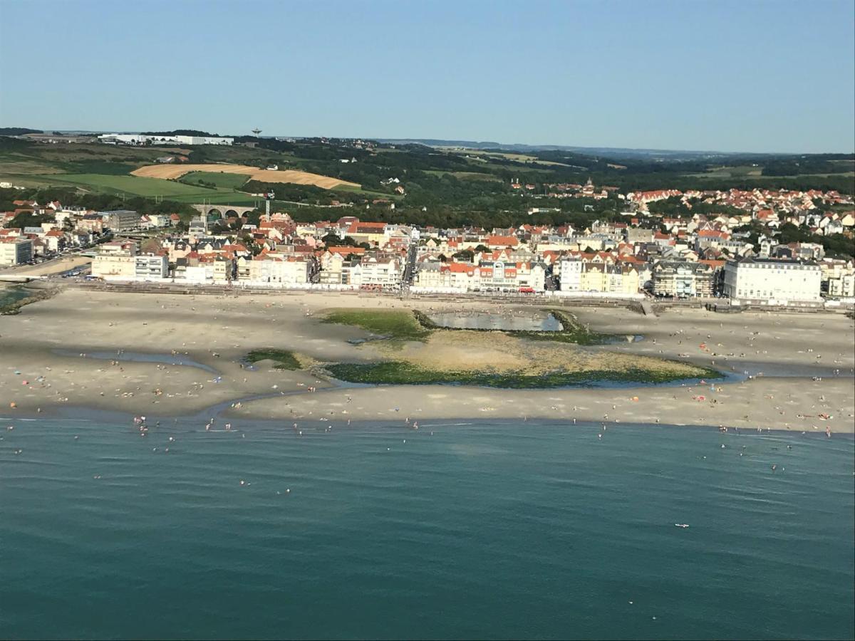 Appartement Spacieux Proche Digue Avec Jardin